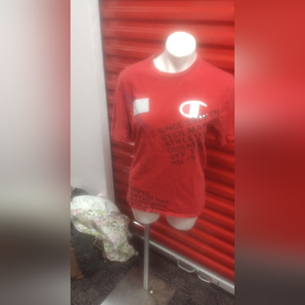 Throwback champion Tee - Picture 1 of 6